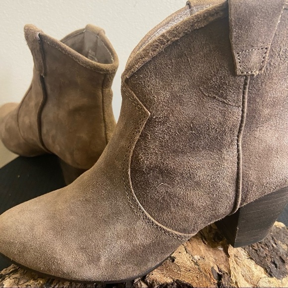 Host Pick 🎉ASH Jalouse Ankle Boots 💕 - Picture 2 of 16